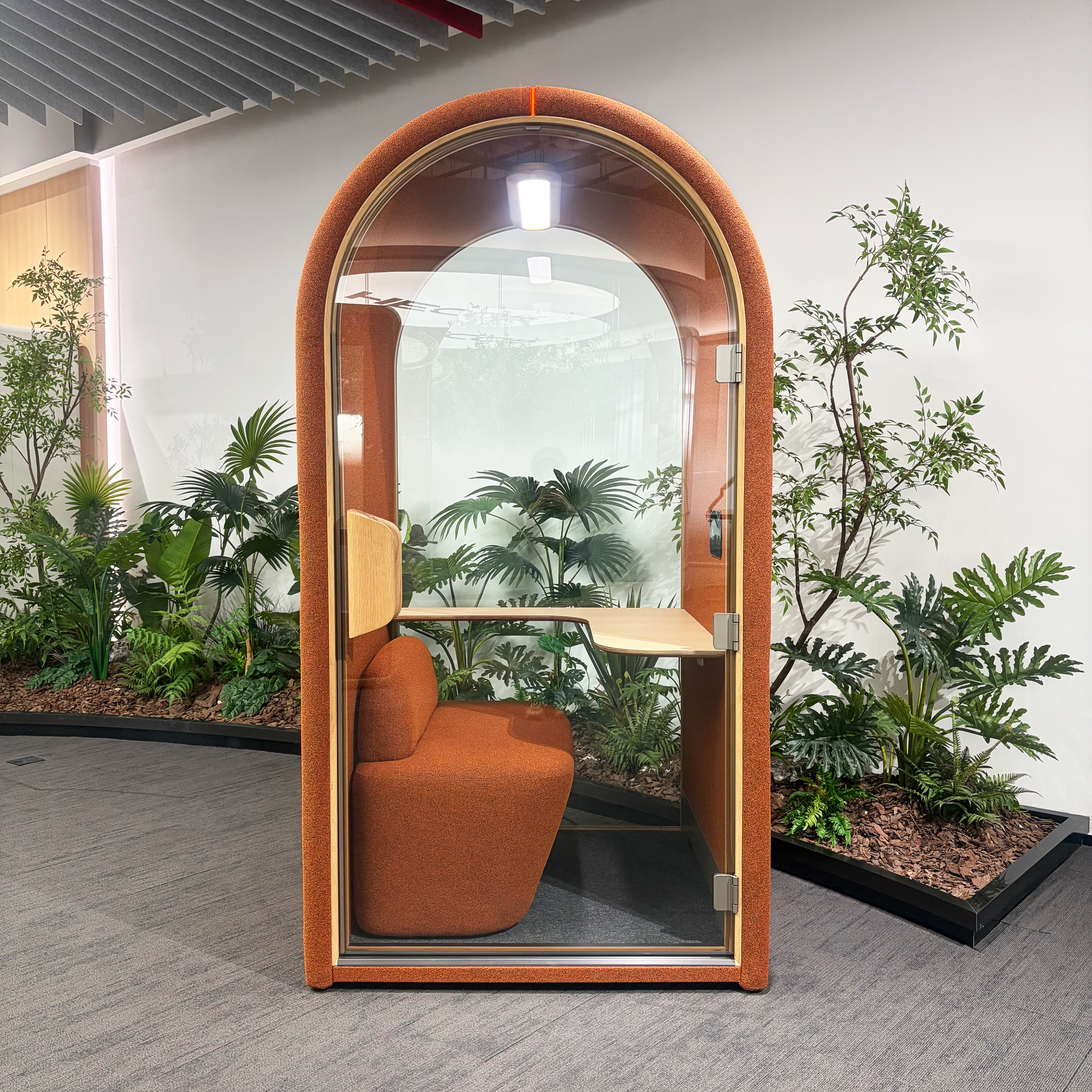 Solo -1 person booth arc 10